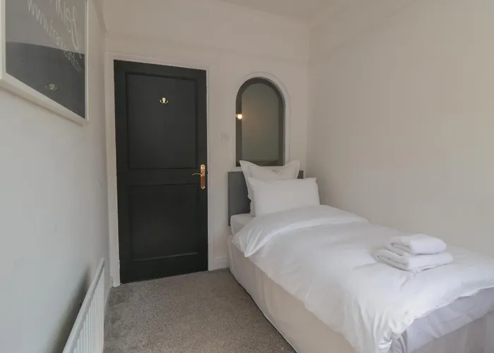 Top-notch Flat 아파트 *