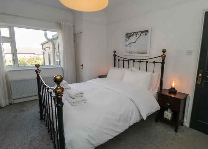 Top-notch Flat 아파트 *